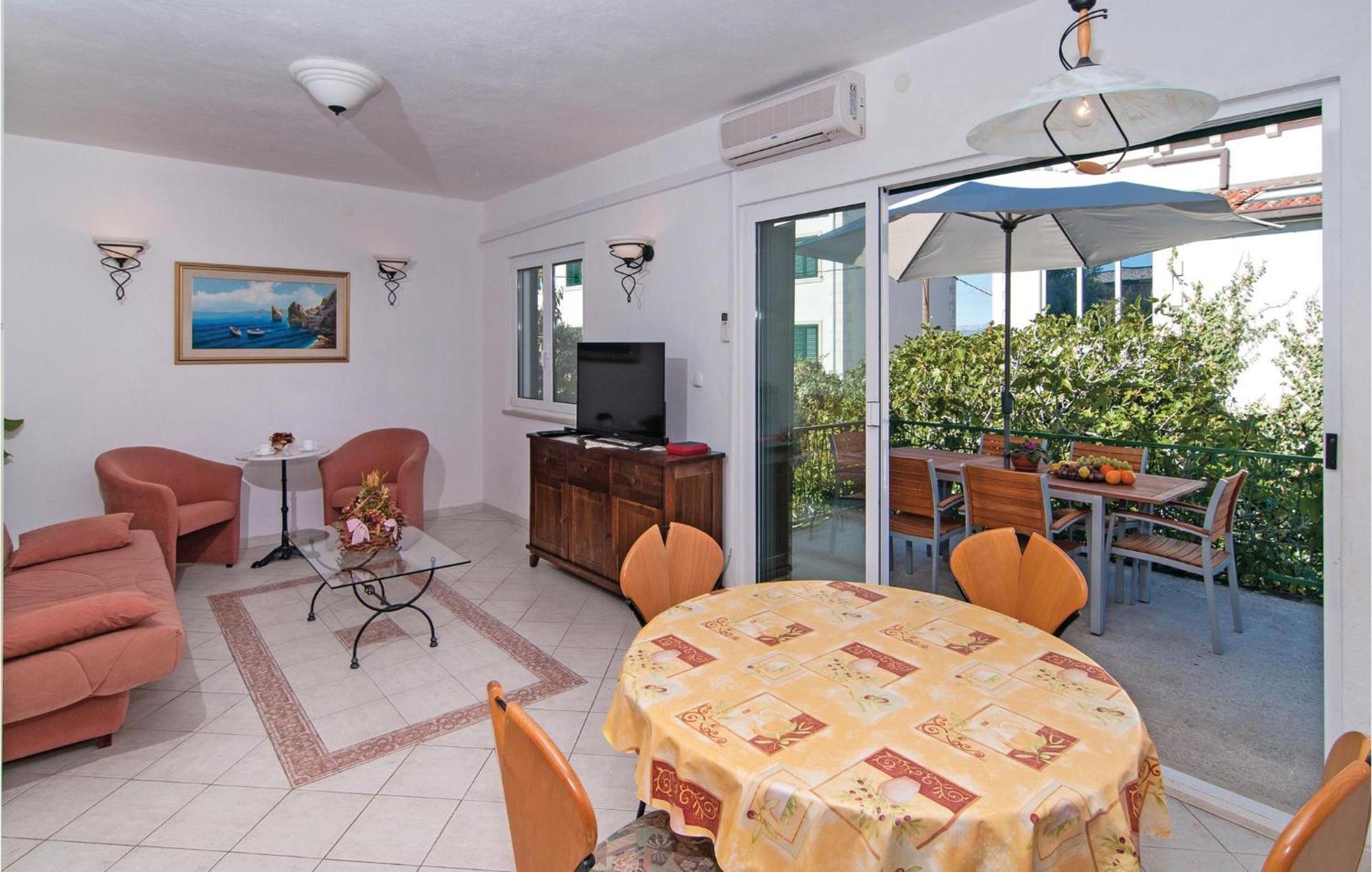3 Bedroom Cozy Home In Supetar Exteriér fotografie