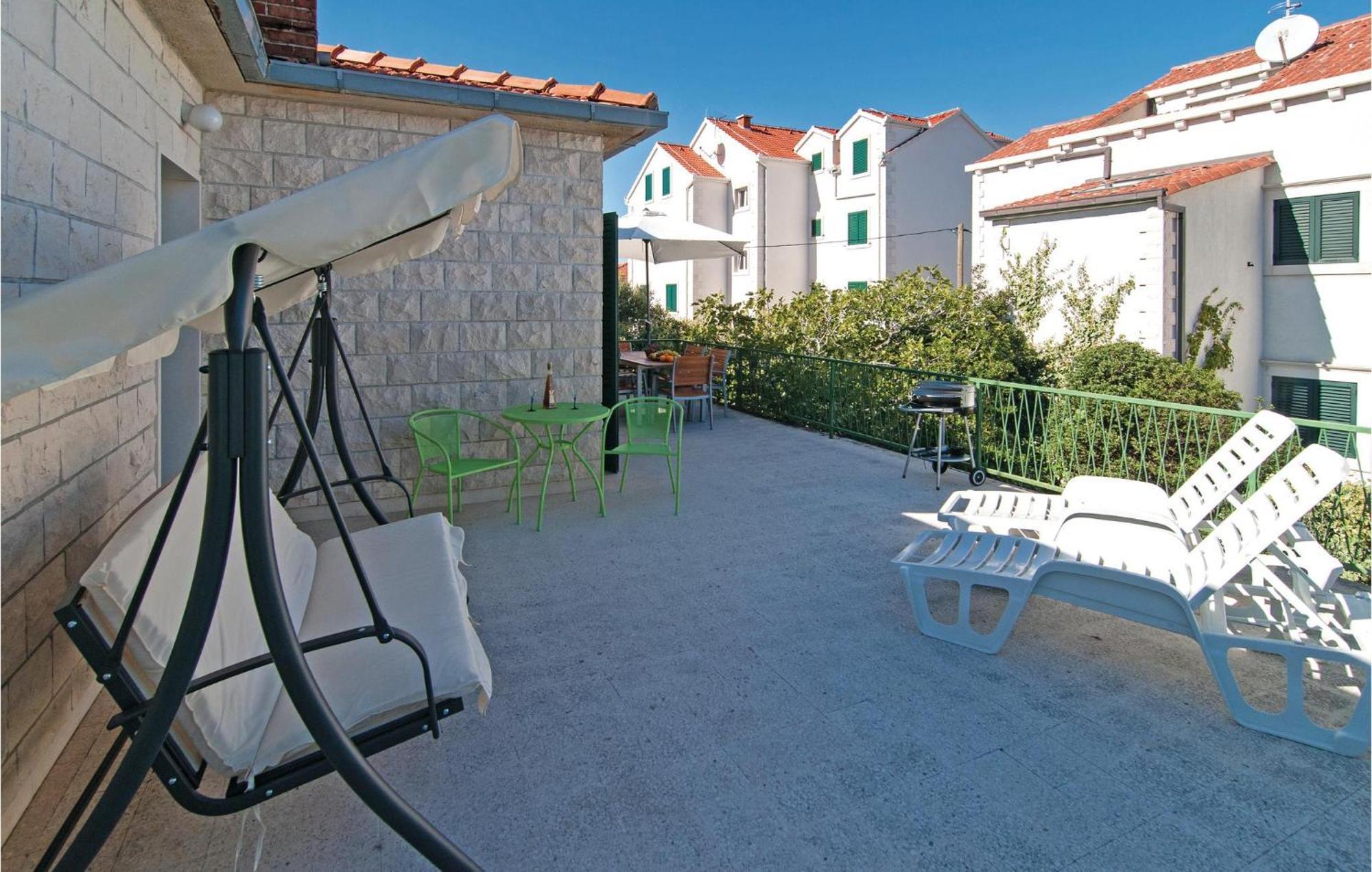 3 Bedroom Cozy Home In Supetar Exteriér fotografie